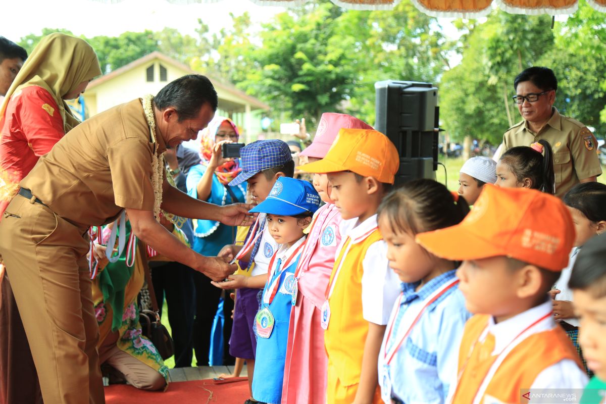 Bupati lepas 800 murid TK se-Kecamatan Bati-Bati