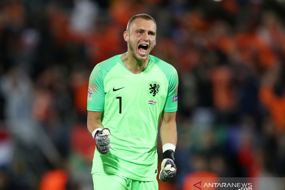 Valencia resmi dapatkan Jasper Cillessen  dari Barcelona