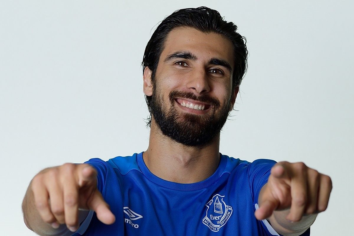 Everton resmi hadirkan Andre Gomes dari Barcelona