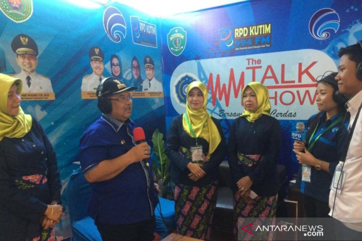 Bupati Tinjau Pameran HGK PKK, Lewat Talk Show ajak Warga Kunjungi Expo