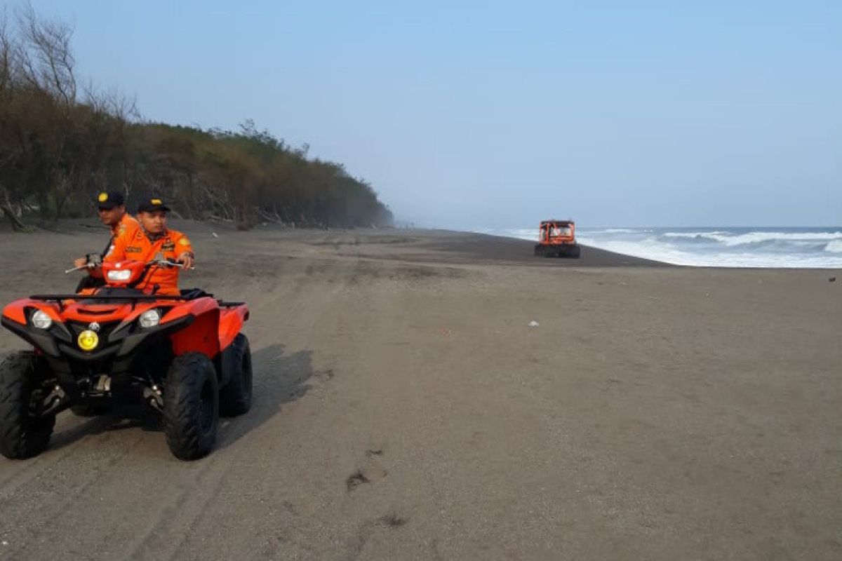 Operasi pencarian korban kecelakaan laut di Pantai Baru Bantul ditutup