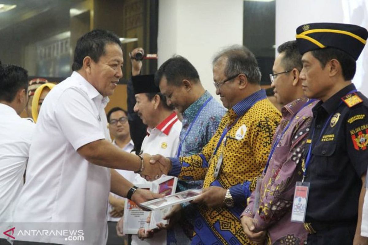 BNNP Lampung beri penghargaan tokoh dan instansi