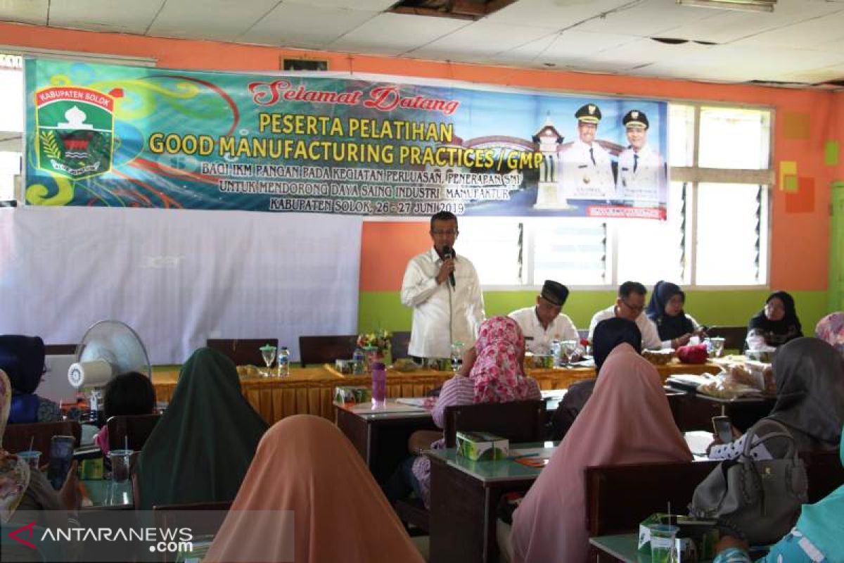 60 IKM Kabupaten Solok ikuti pelatihan Good Manufacturing Practices