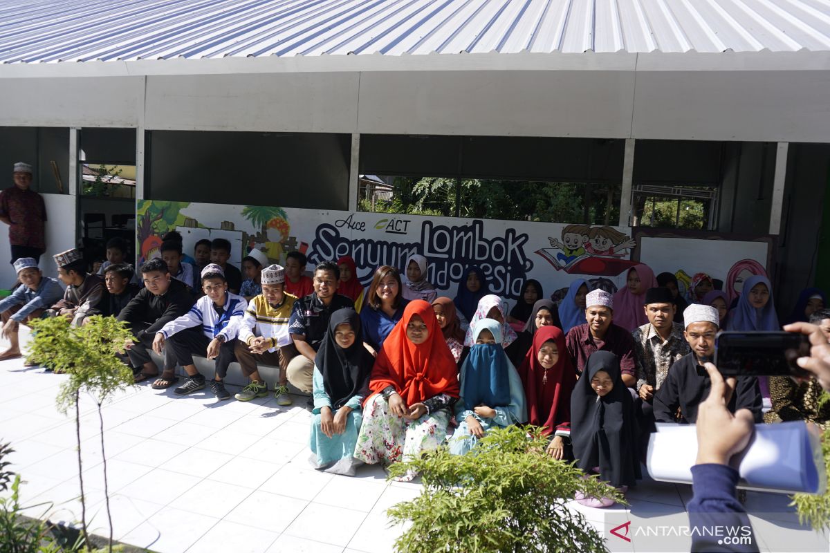 AICE tebarkan senyuman untuk anak korban gempa Lombok