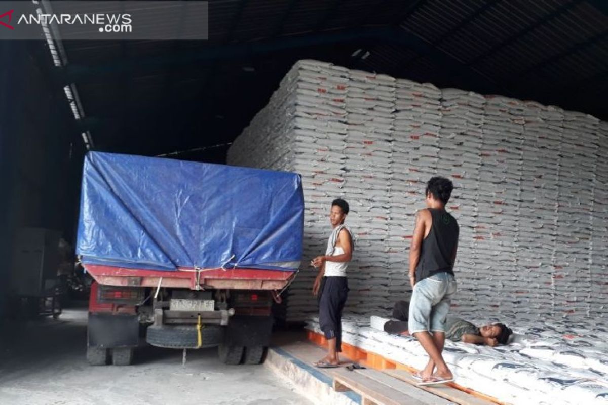 Bulog salurkan 478.250 kilogram rastra di Penajam