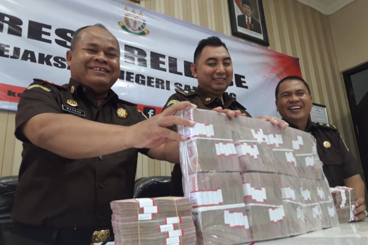 Kejari Sampang selamatkan uang negara Rp1 miliar lebih