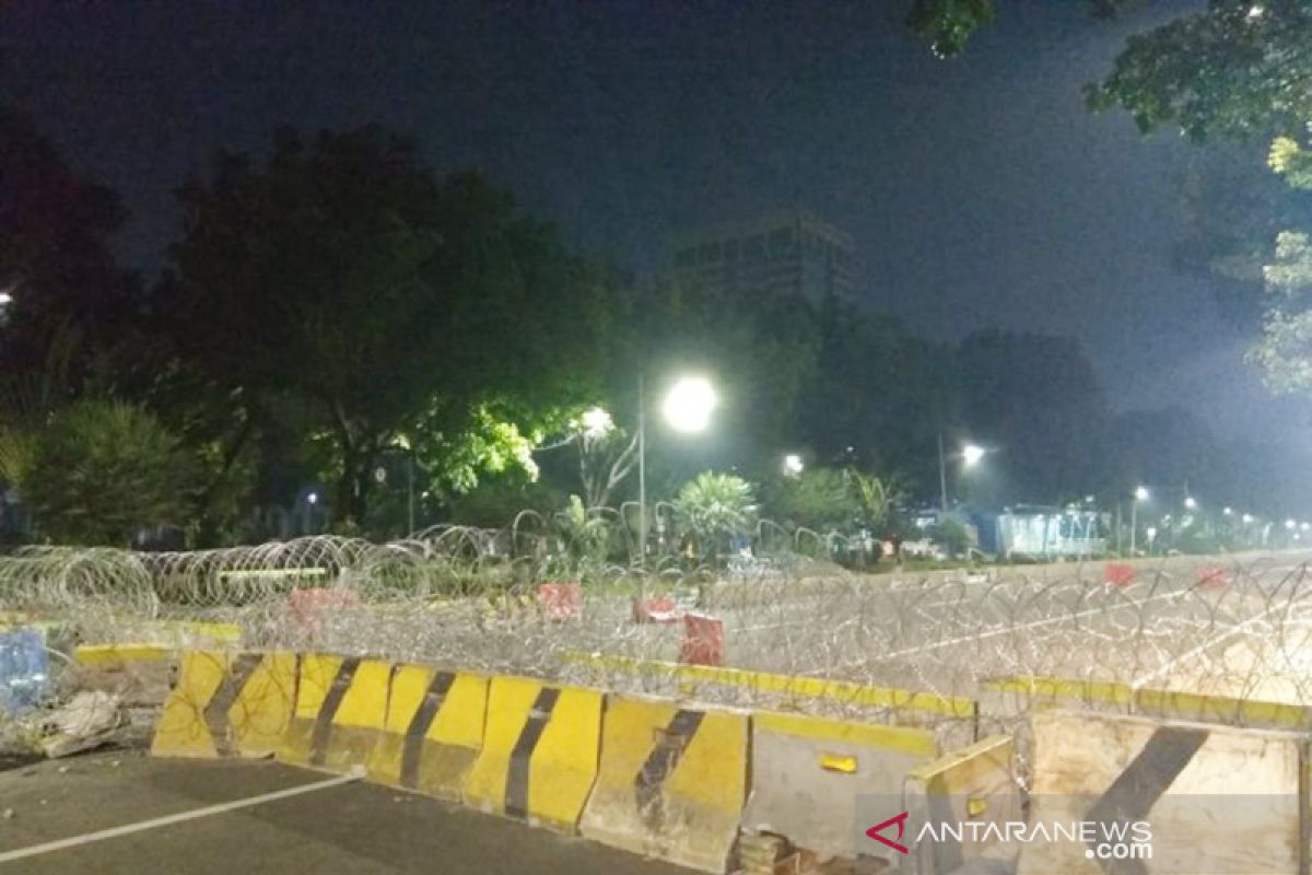 Jelang putusan MK, Jalan Medan Merdeka Barat terpantau sepi