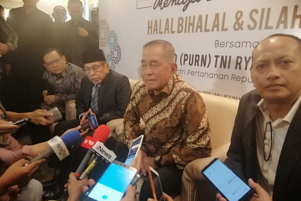 Menhan Ryamizard: Rekonsiliasi Jokowi-Prabowo perlu dilakukan