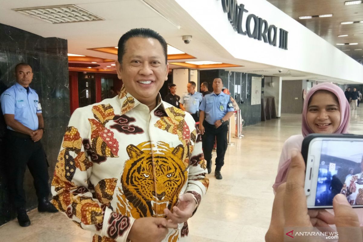 Ketua DPR minta aparat tindak tegas massa di MK