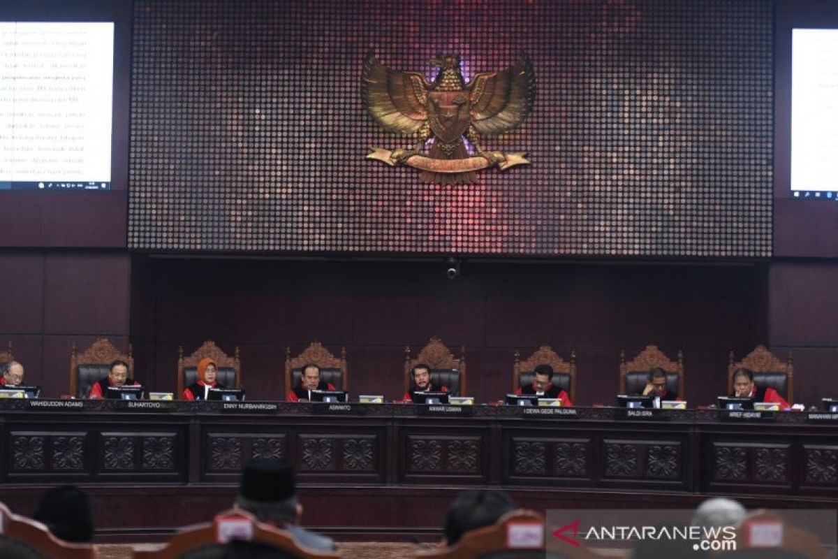 MK rejects arguments of Prabowo-Sandi's version of count