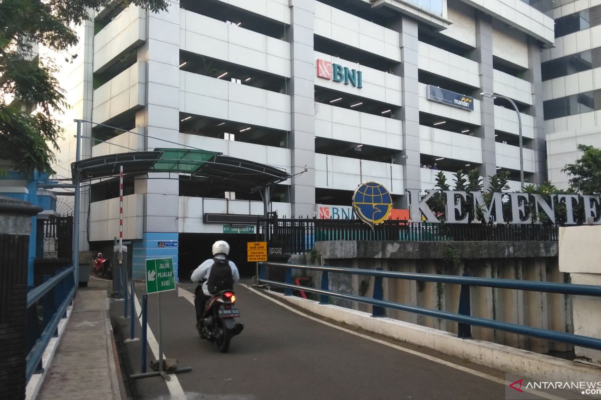 Suasana kantor kementerian jelang putusan MK