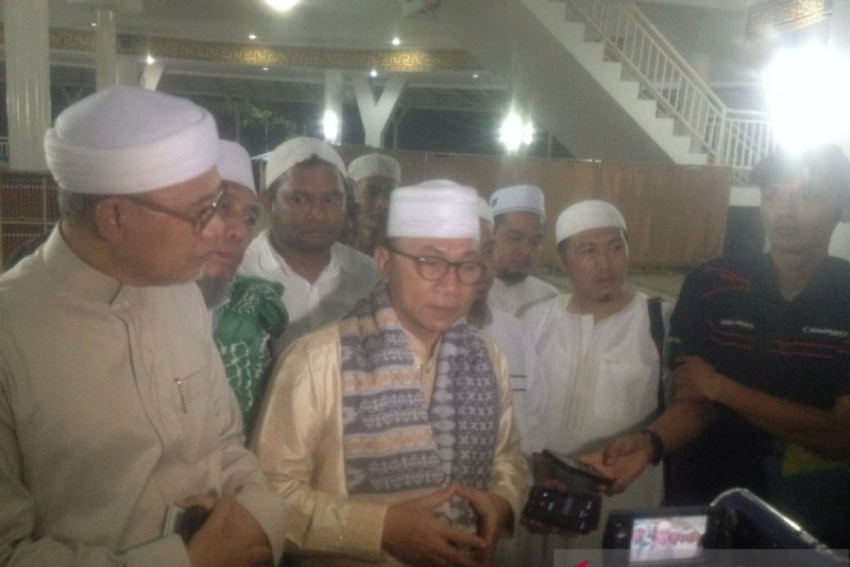 Zulkifli Hasan sebut Prabowo persilakan partai ambil inisiatif sendiri