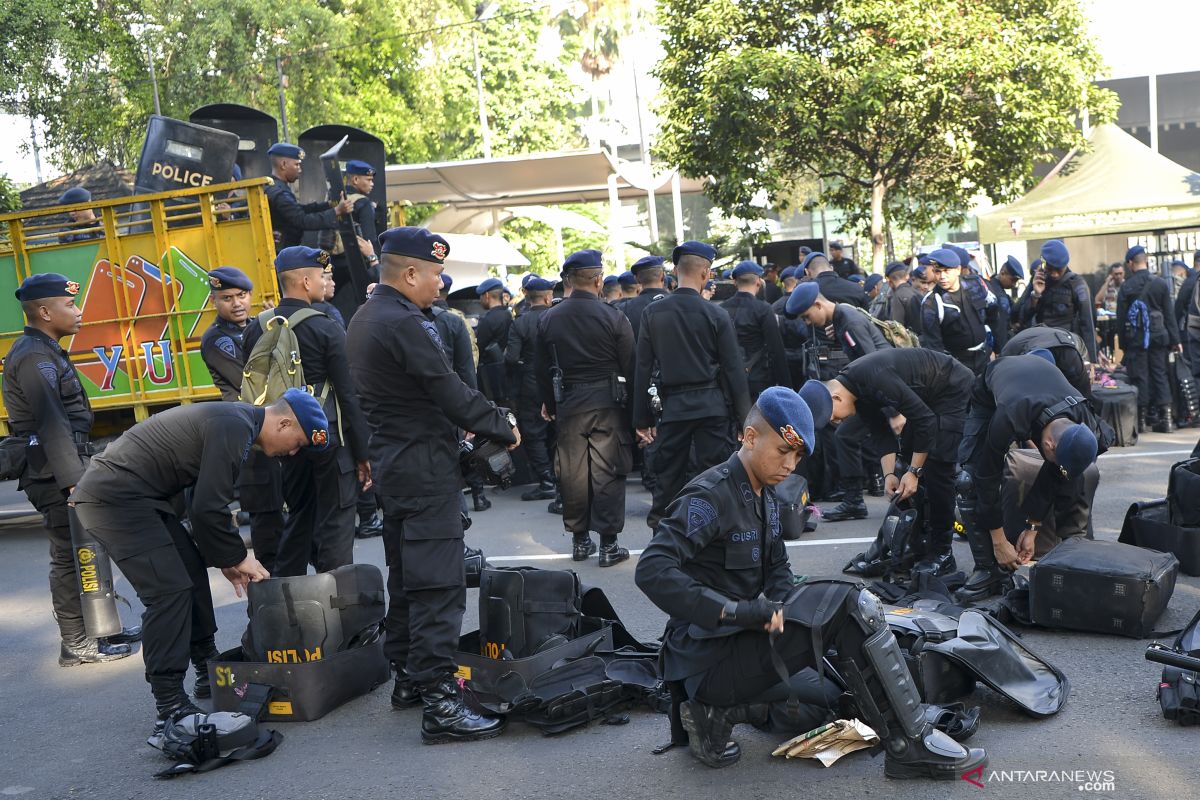 Ratusan  Brimob dikirim dari NTT, antisipasi kelompok kriminal bersenjata di Papua