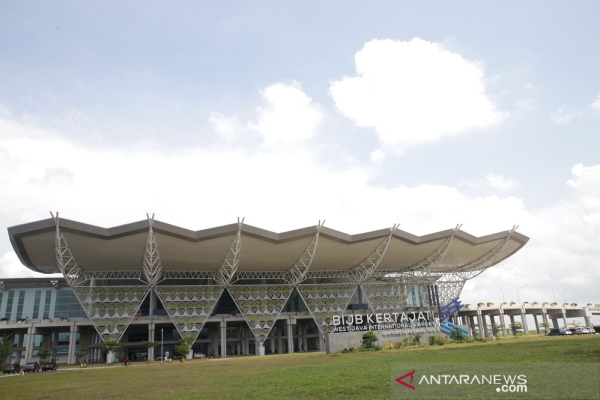 Garuda  Bandung-Denpasar pindah ke Bandara Kertajati