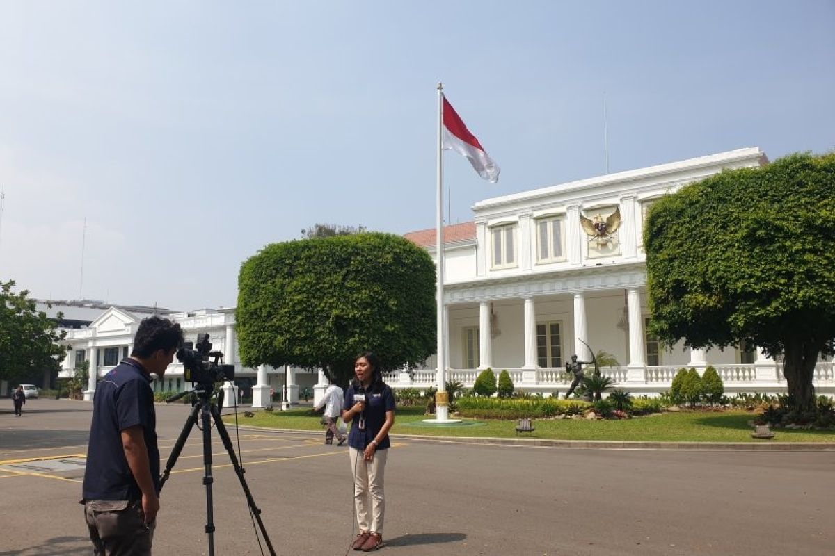 Jelang putusan MK, Presiden dan Wakil Presiden tetap beraktivitas di Istana Jakarta
