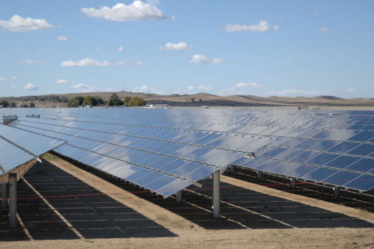 PLN perlu perbanyak penggunaan panel surya untuk desa