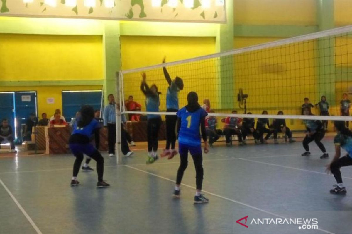 Tim voli putri Medan melaju ke final Porprov Sumut