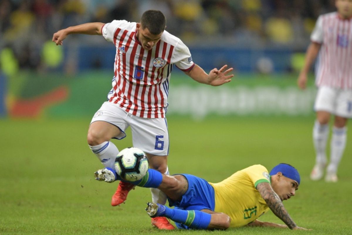 Brazil akhirnya tak tahan ikut keluhkan lapangan Copa America