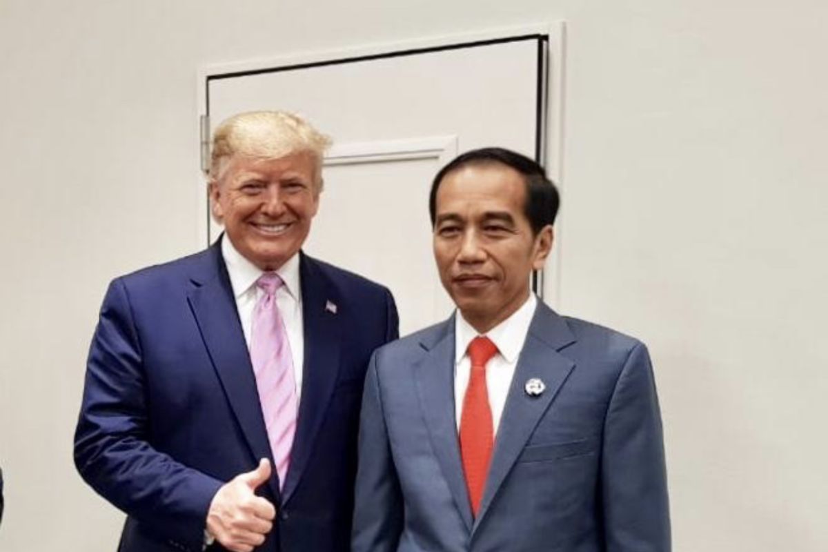 Ini yang diberikan Trump pada Presiden Jokowi