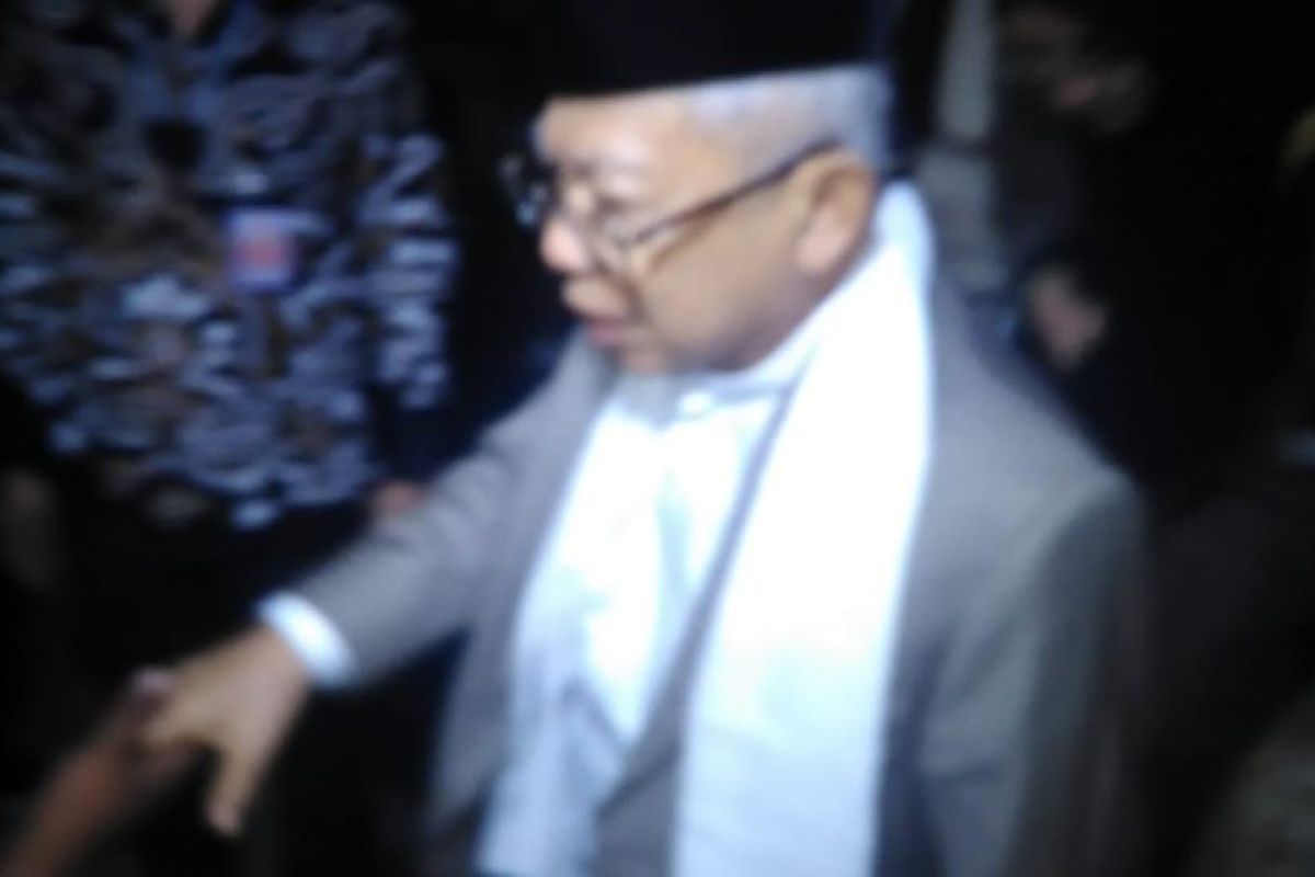 Selawat badar bergema sambut kedatangan Ma'ruf Amin