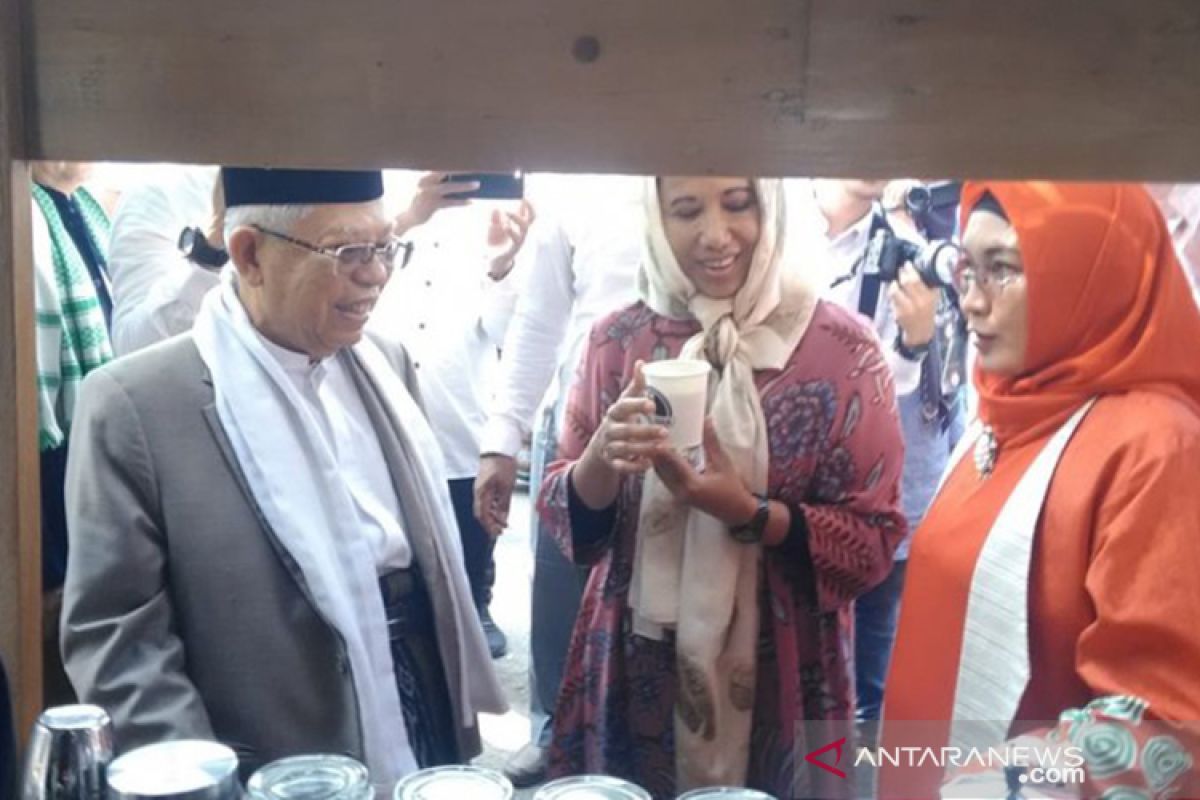 Menteri BUMN apresiasi santri bina petani kopi