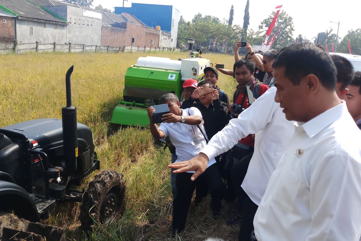 Menteri pertanian: Mekanisasi pertanian mampu turunkan biaya produksi