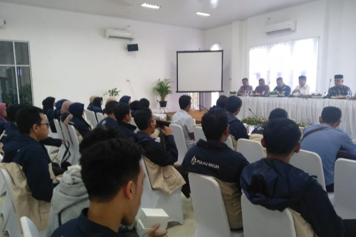 Sekda Minta Mahasiswa UGM Gali Potensi  Kecamatan Pulo Aceh