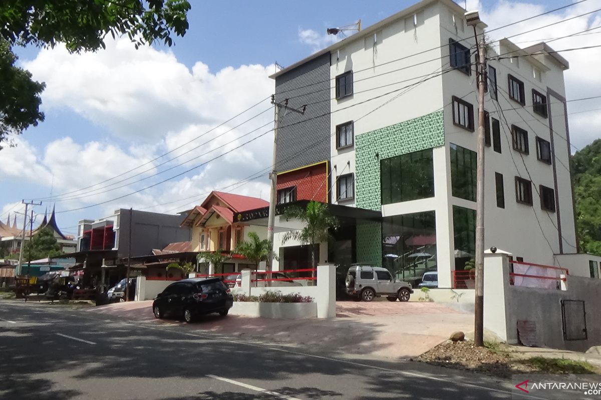 Tiket mahal, okupansi hotel di Payakumbuh turun hingga 20 persen