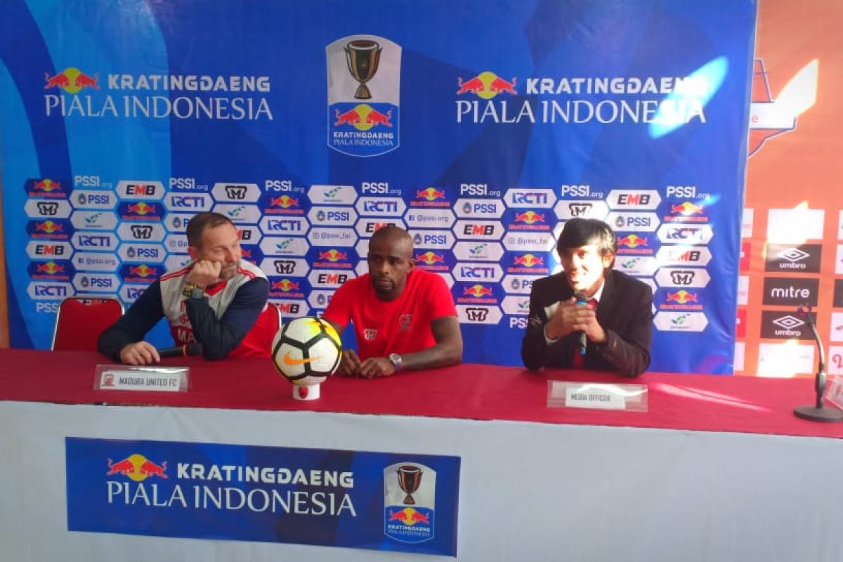 Nwokolo keluhkan jadwal laga Piala Indonesia