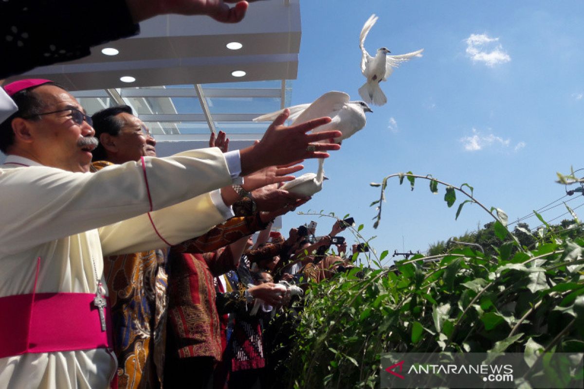 Sultan HB X dorong para dokter terus pelajari teori mutakhir