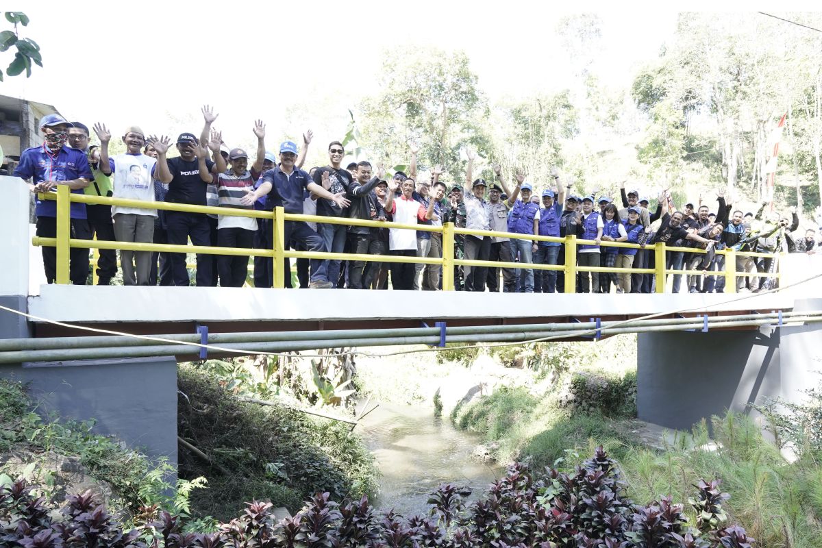 Terminal Petikemas Surabaya bangun jembatan antar-desa di Kabupaten Malang