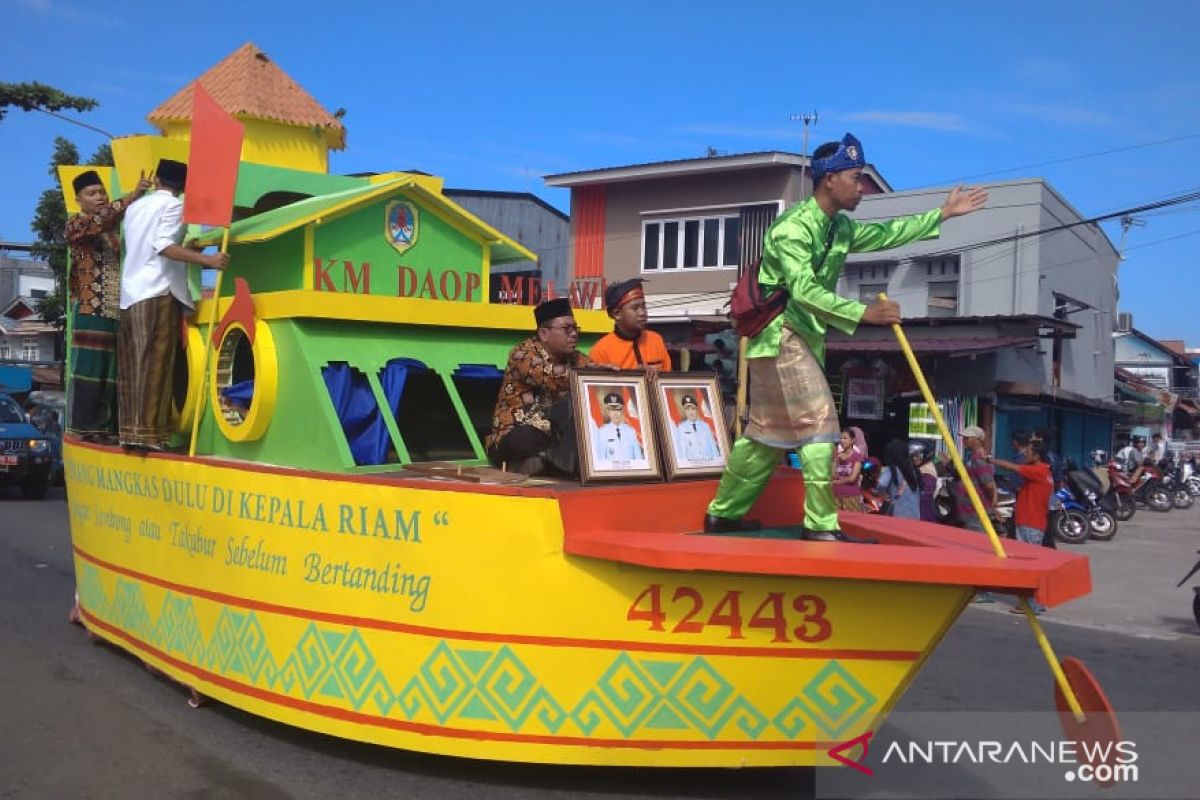 Pawai Ta'aruf STQ Nasional XXV di Pontianak meriah