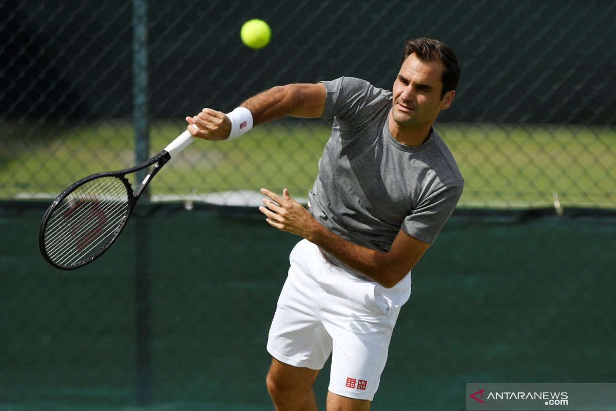 Jay Clarke tanyai petenis senior untuk kalahkan Federer