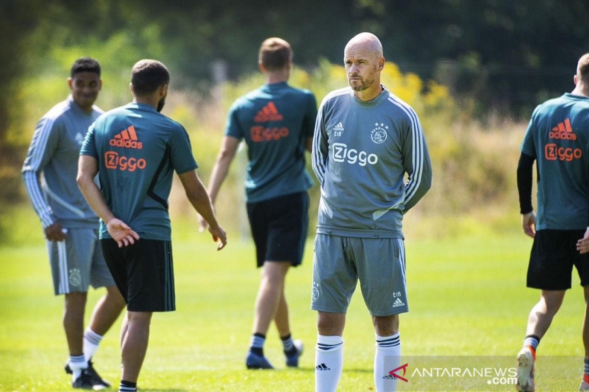 Pelatih Ajax: pertandingan internasional terlalu padat