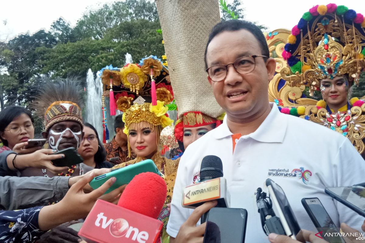 65 kontingen mengikuti acara Jakarnaval