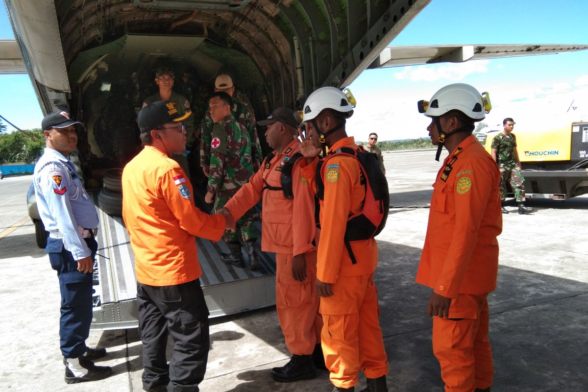 Masyarakat ikut bantu cari helikopter MI 17