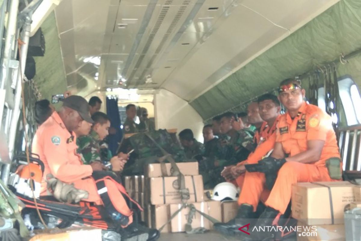 Tim SAR sisir Gunung Mol dan Aprok cari helikopter MI 17