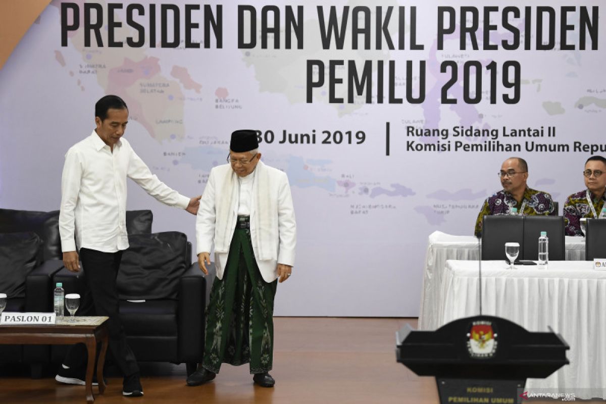 Pengamat usulkan Jokowi "magangkan" menteri ekonomi sebelum Oktober