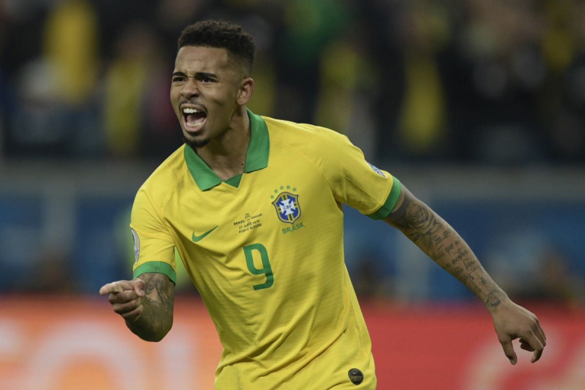 Gabriel Jesus sindir Messi dan Aguero untuk tembus pertahanan Brazil