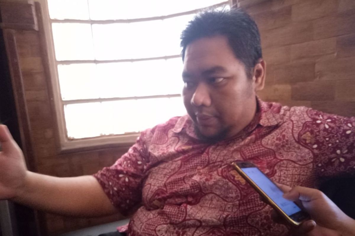 Legislator kecam penyelenggaraan kontes waria