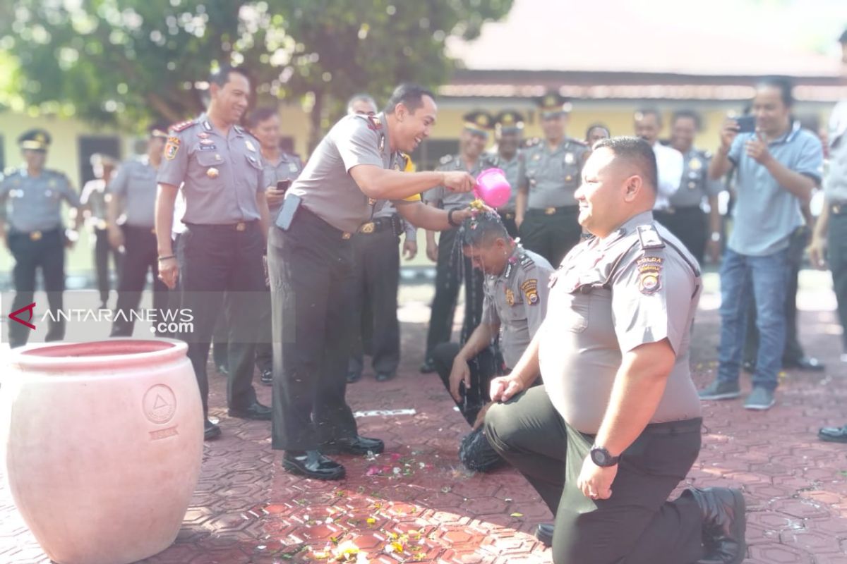 38 Anggota polisi di Rejang Lebong naik pangkat