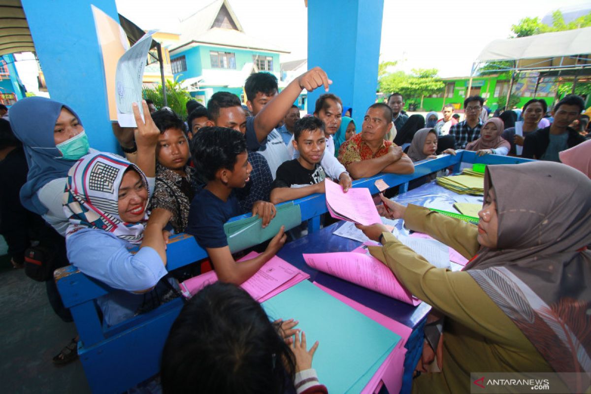 DPRD Banjarmasin pantau pelaksanaan PPDB online di sejumlah sekolah