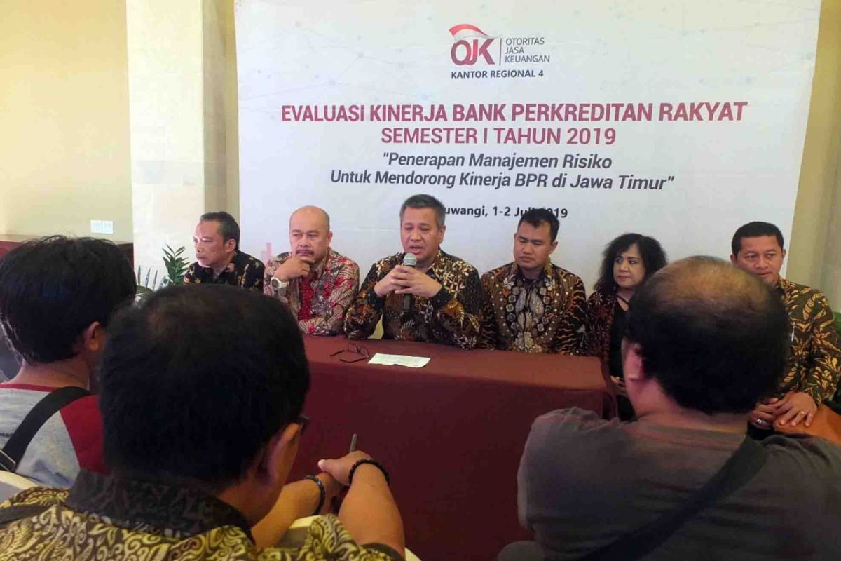 OJK evaluasi kinerja BPR se-Jawa Timur