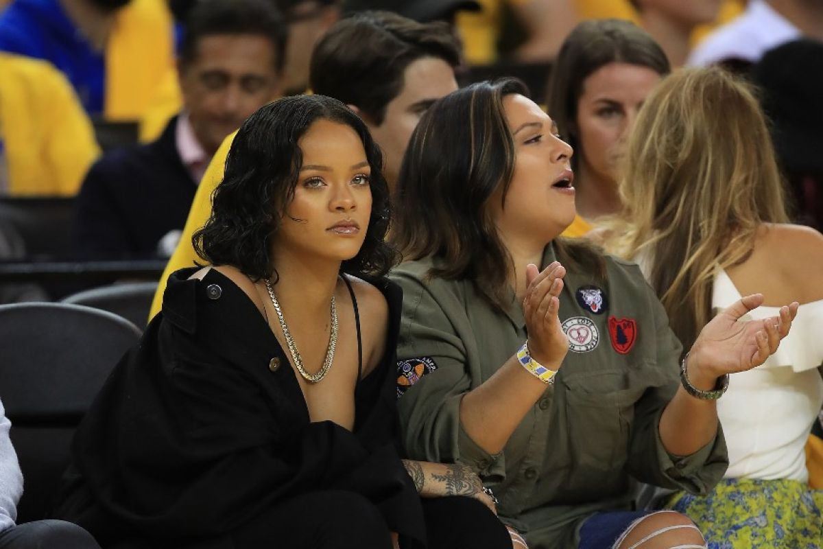 Rihanna kejutkan Piala Dunia kriket