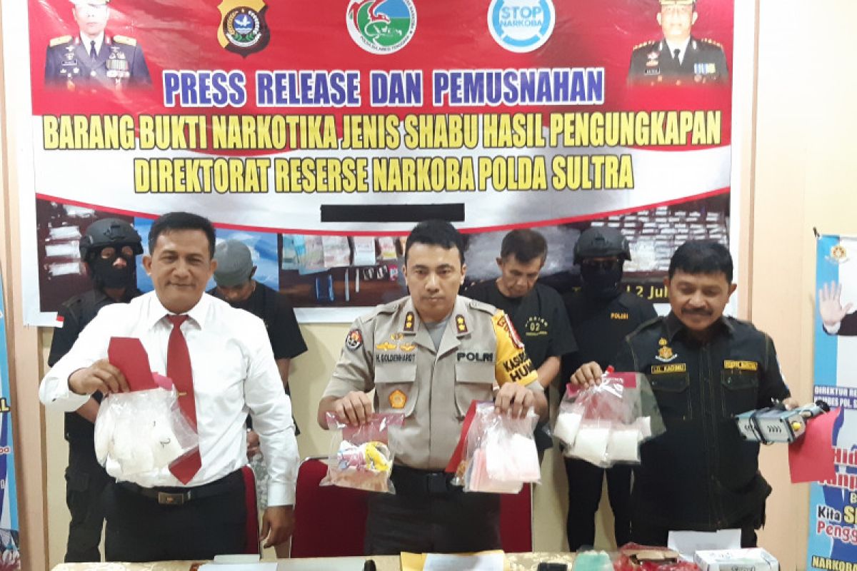 Polda Sultra musnahkan barang bukti 940 gram sabu-sabu