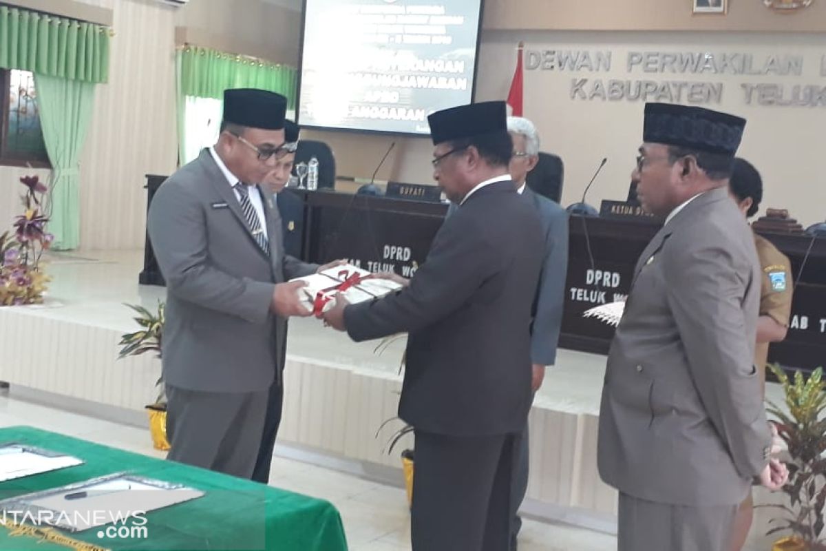 Bupati Imburi serahkan pertanggungjawaban APBD 2018