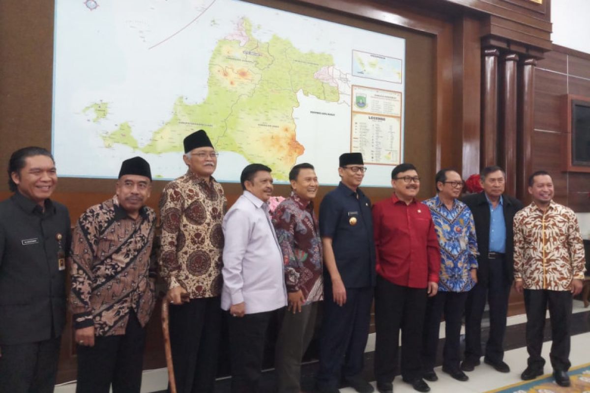 Komisi II DPR dukung langkah Gubernur Banten atasi persoalan PPDB 2019