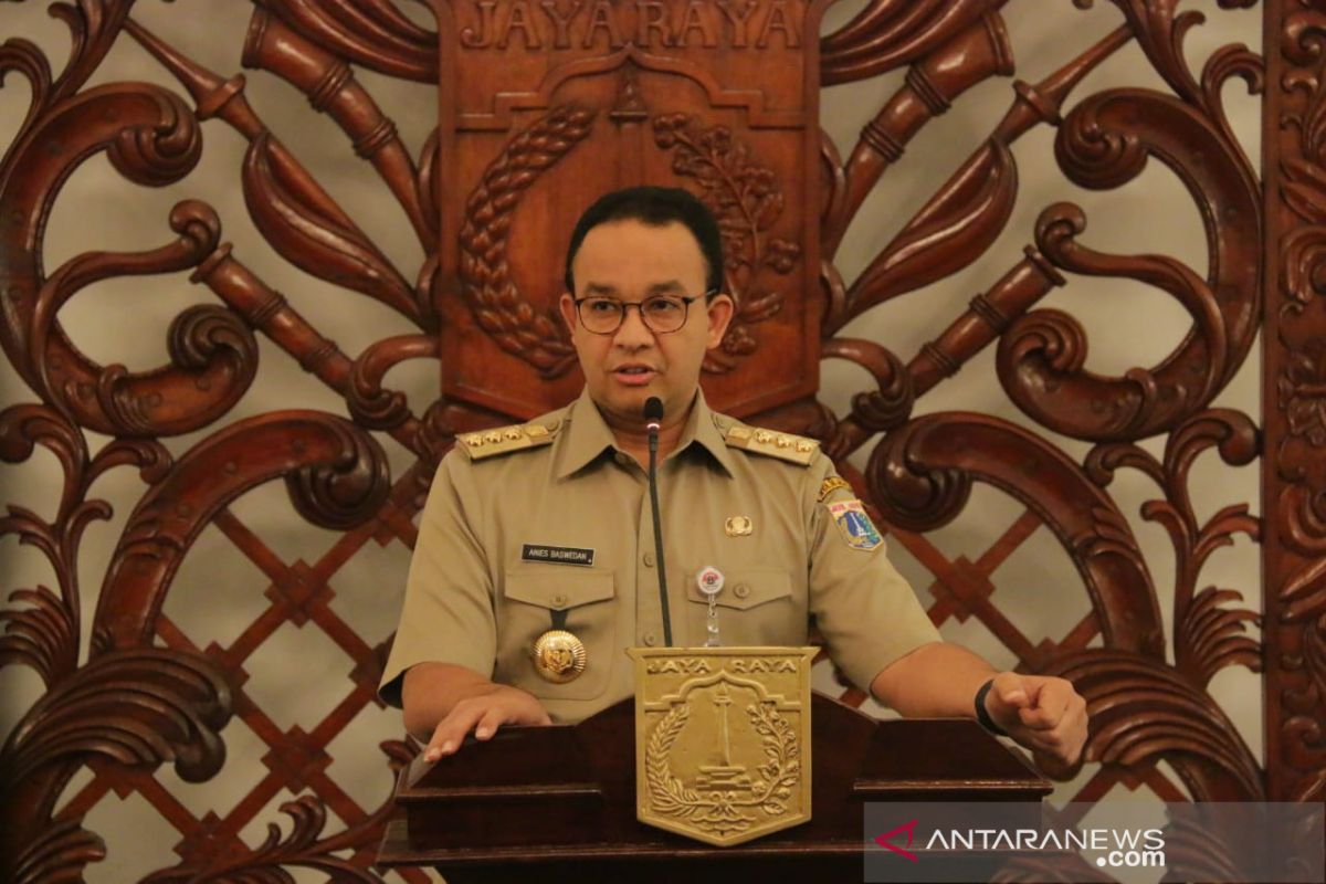 Anies sebut mobil dinas DKI akan beralih ke listrik jika terjangkau