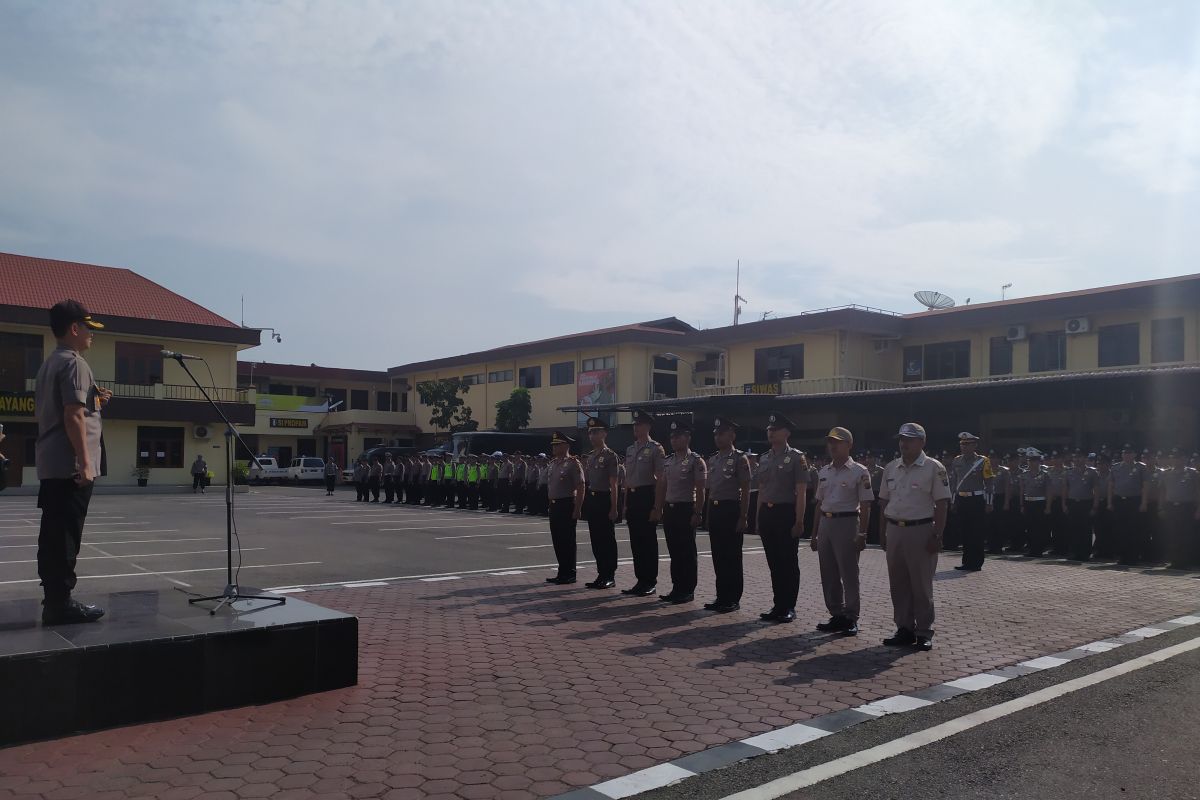 198 personel Polrestabes Medan naik pangkat