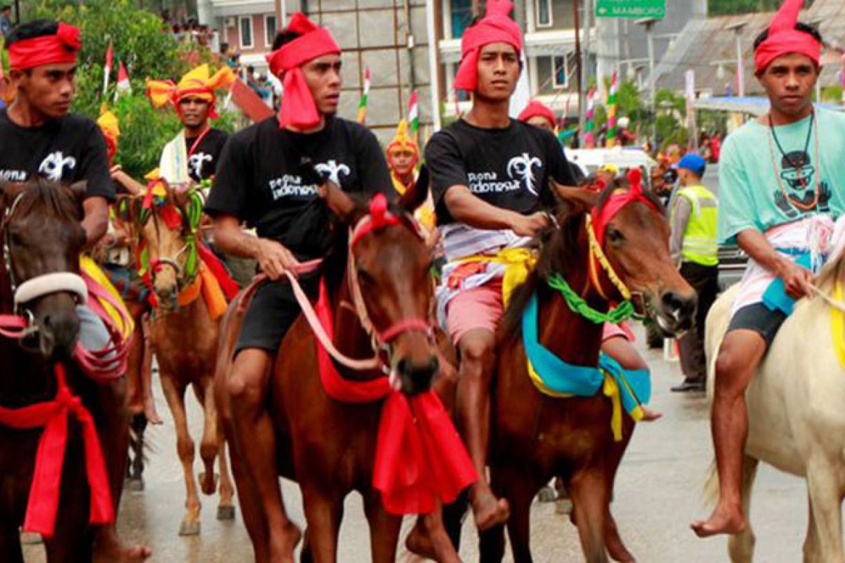 Sumba Timur kembali menggelar parade 1001 kuda Sandewood